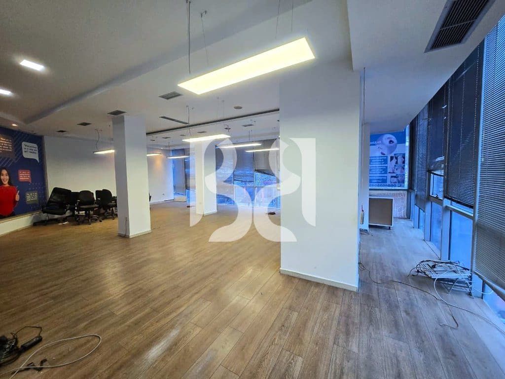 JEPET ME QIRA AMBIENT PËR ZYRA TEK PROFARMA | 120 m² | 1,200 €/muaj 2