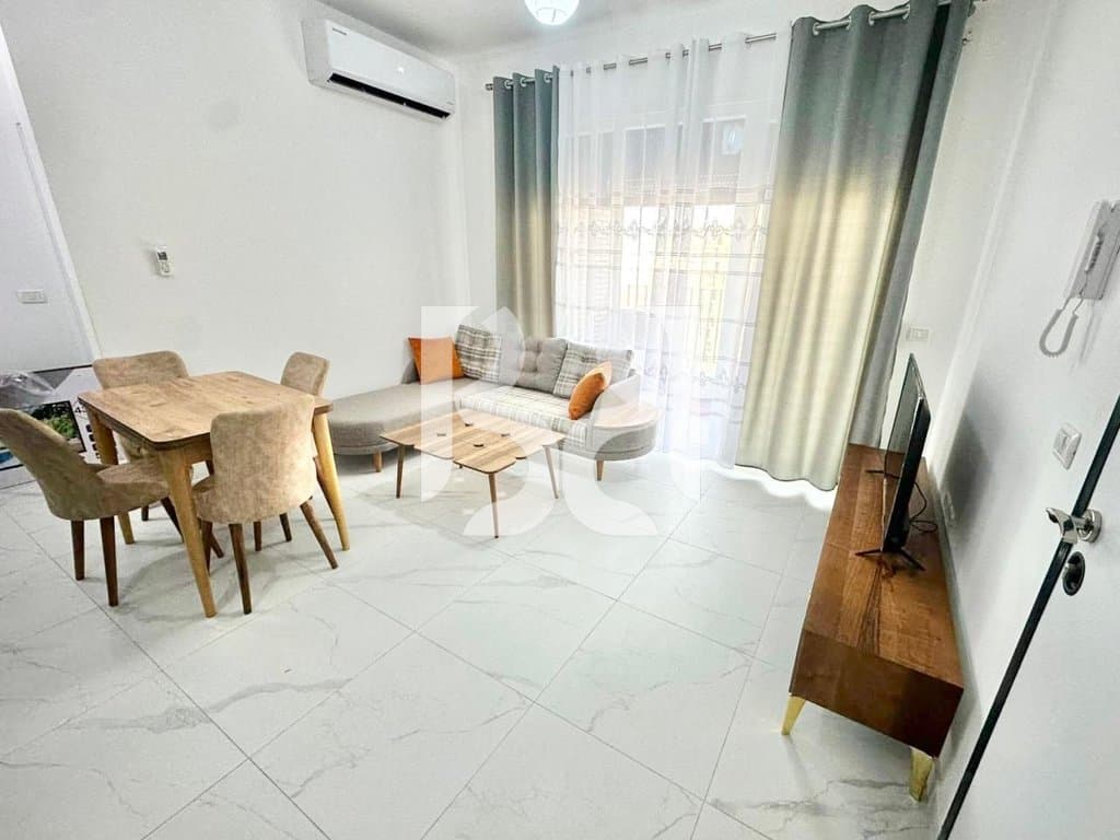 APARTAMENT ME QERA 1+1+PARKIM TE ISH FUSHA E AVIACIONIT