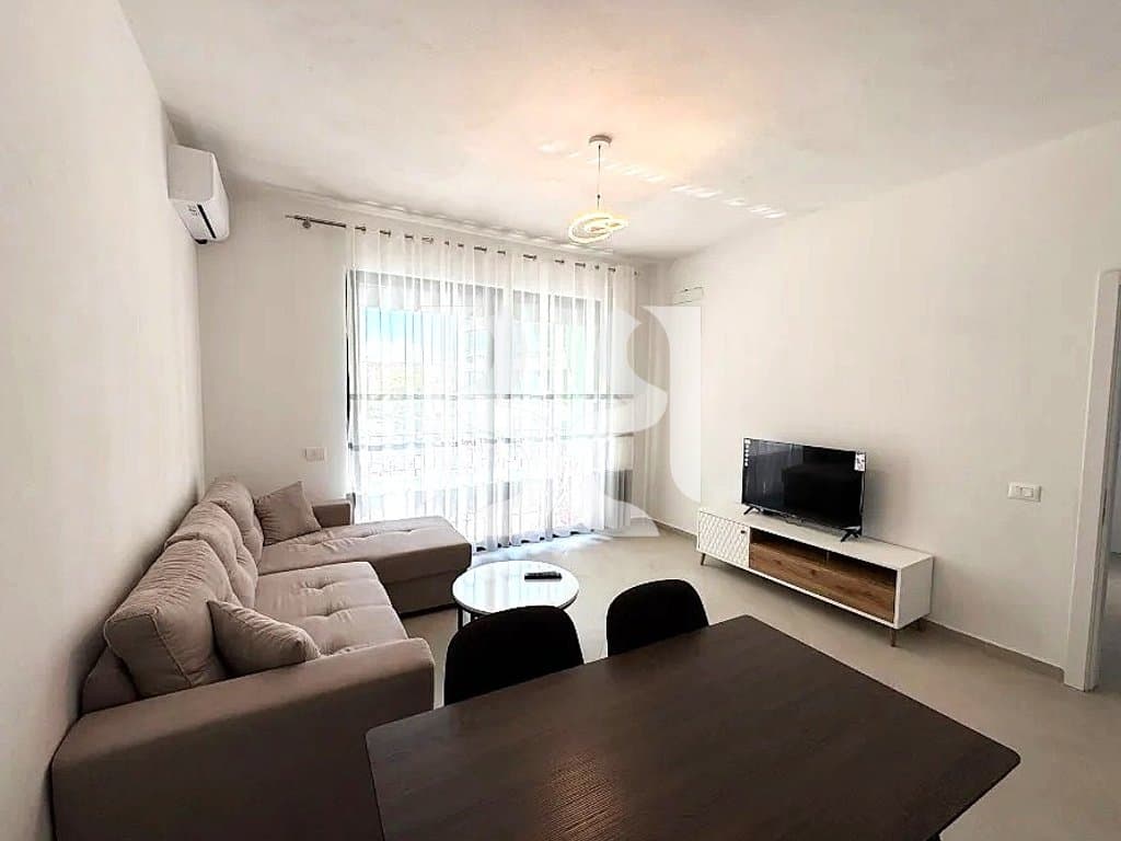 APARTAMENT ME QERA 2+1 TEK RRUGA 5 MAJI, PRANE RRETHRROTULLIMIT