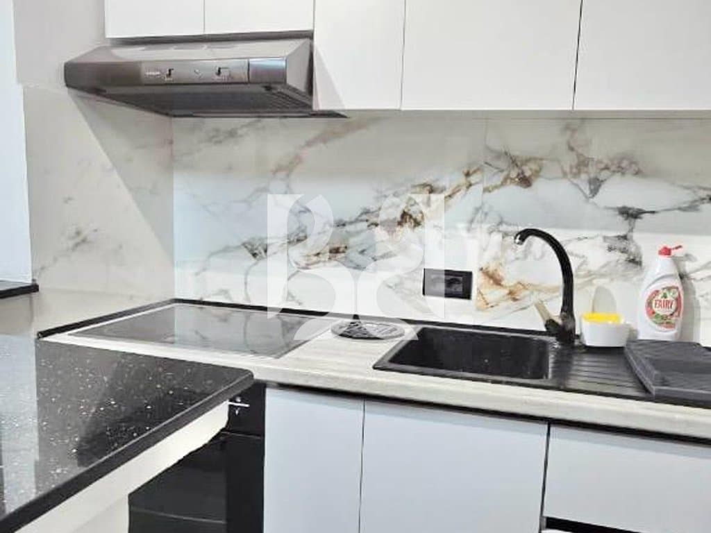 APARTAMENT ME QERA 1+1 TEK BULEVARDI BAJRAM CURRI,PRANE XHAMISE SE TABAKEVE 3