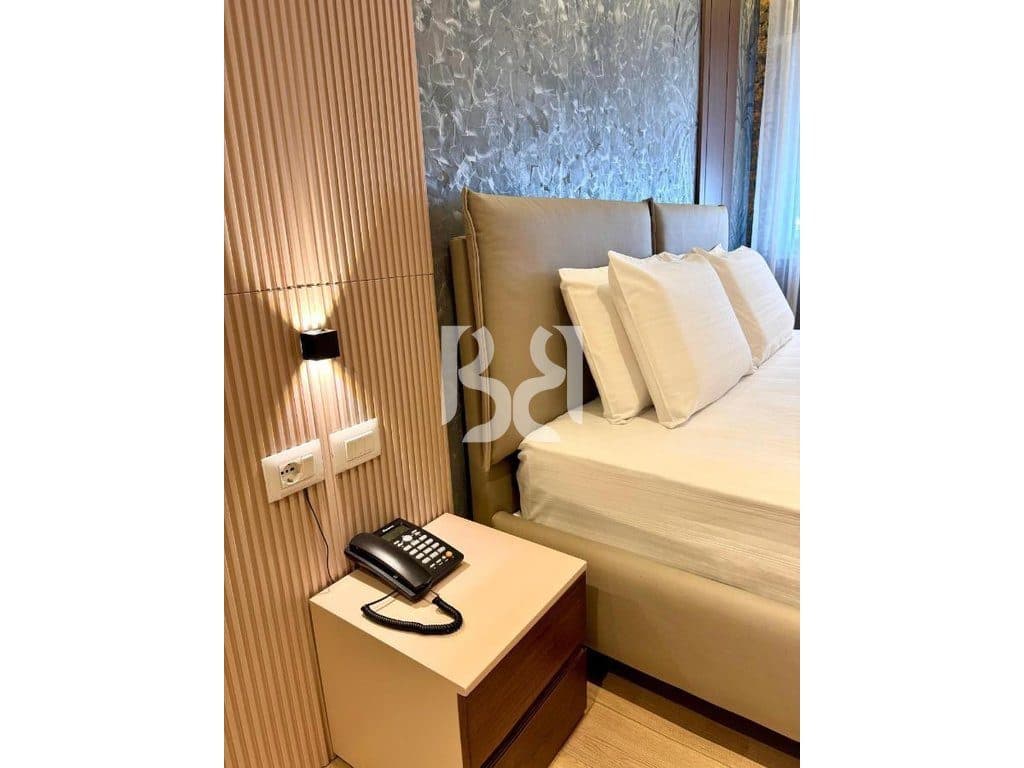 HOTEL NE SHITJE PRANE STADIUMIT, VLORE * 3