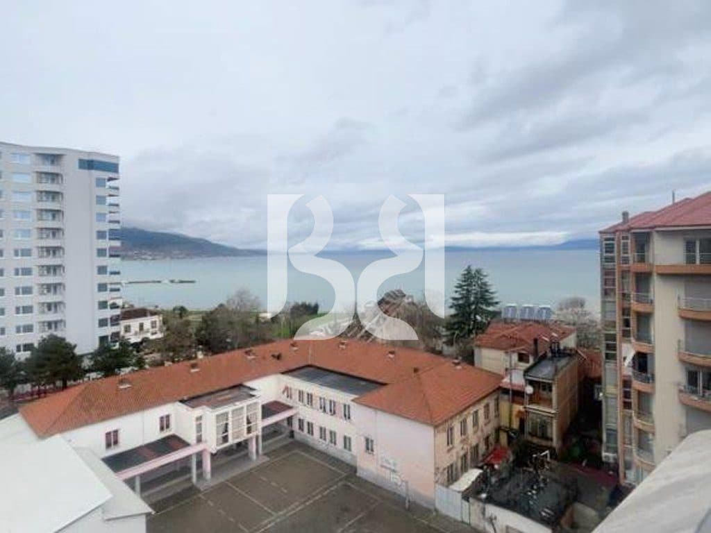 SHITET APARTAMENT 2+1+KUZHINE TE VECUAR ME PAMJE NGA LIQENI NË POGRADEC