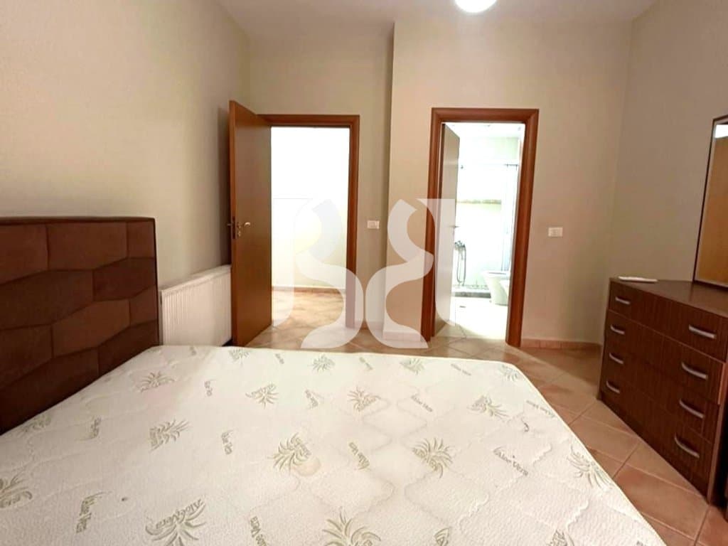 JEPET APARTAMENT 2+1+2 ME QIRA RRUGA BARRIKADAVE 4