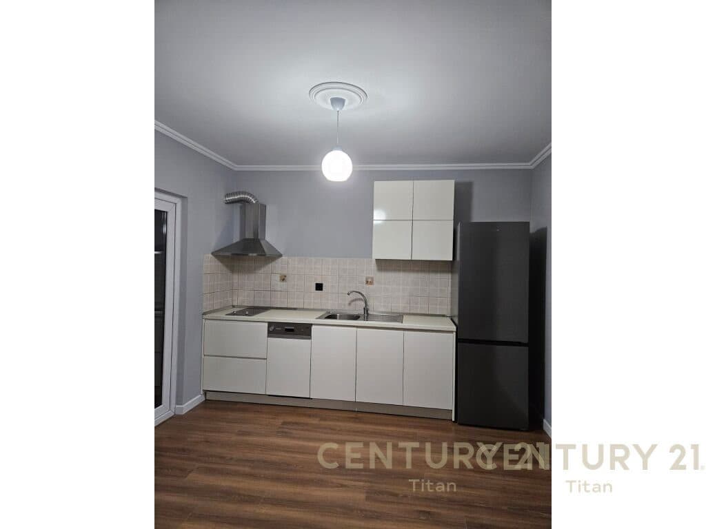 Jepet me qera Apartament 2+1 në Laprakë 3