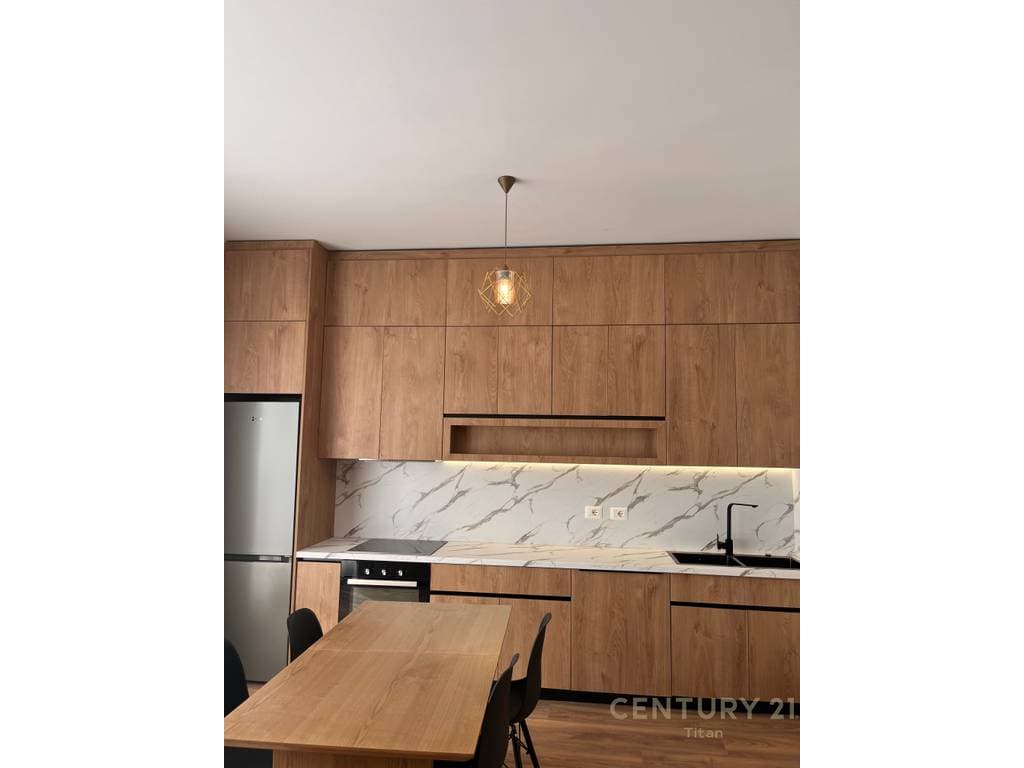 Jepet me qira apartament i ri 1+1, ne rrugen Siri Kodra, prane Hotel Meridian 2