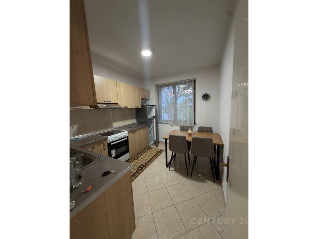 Apartament me qera 1+1 tek Mine Peza 4