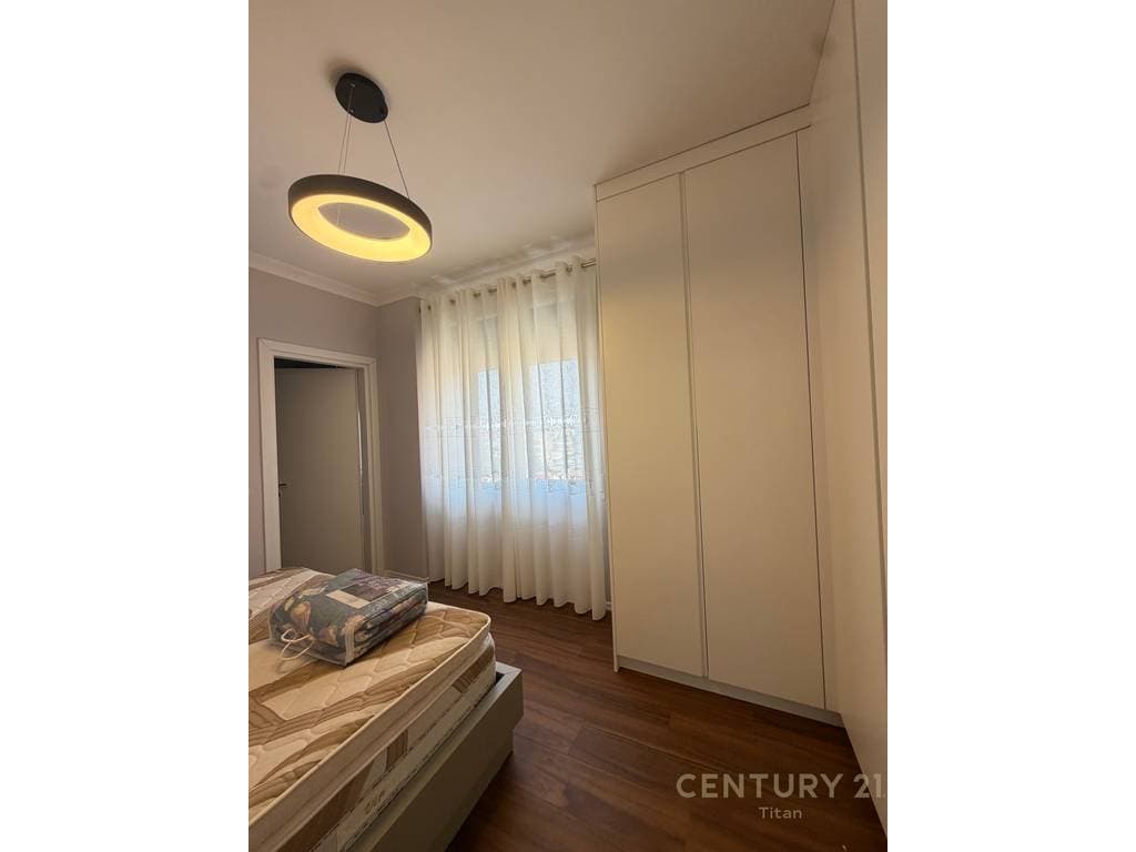Apartament 2+1+2 tualete me qira ne Don Bosko. 4