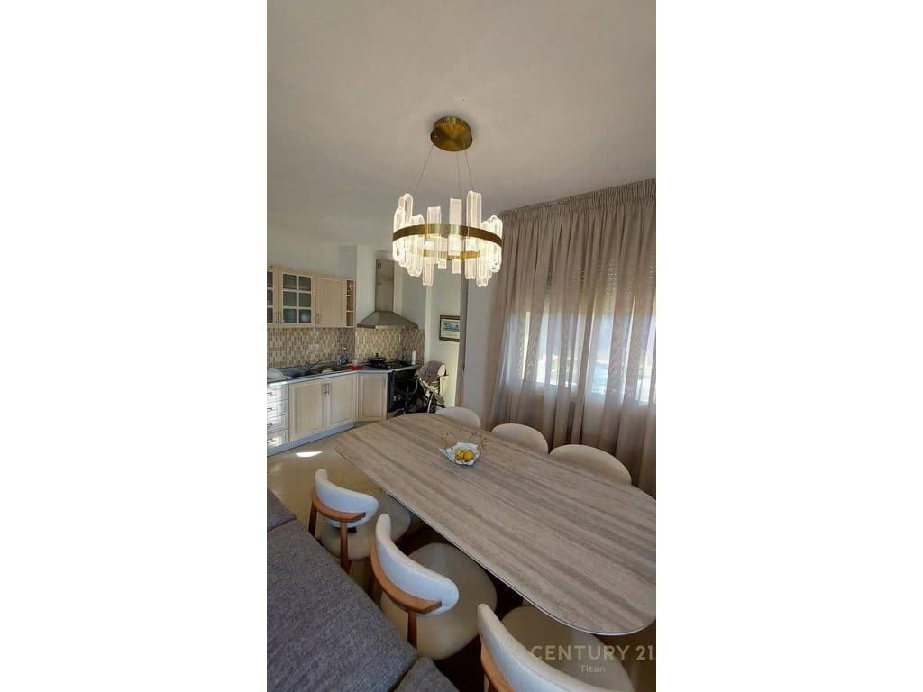 Shitet apartament 2+1 te Mali i Robit 3