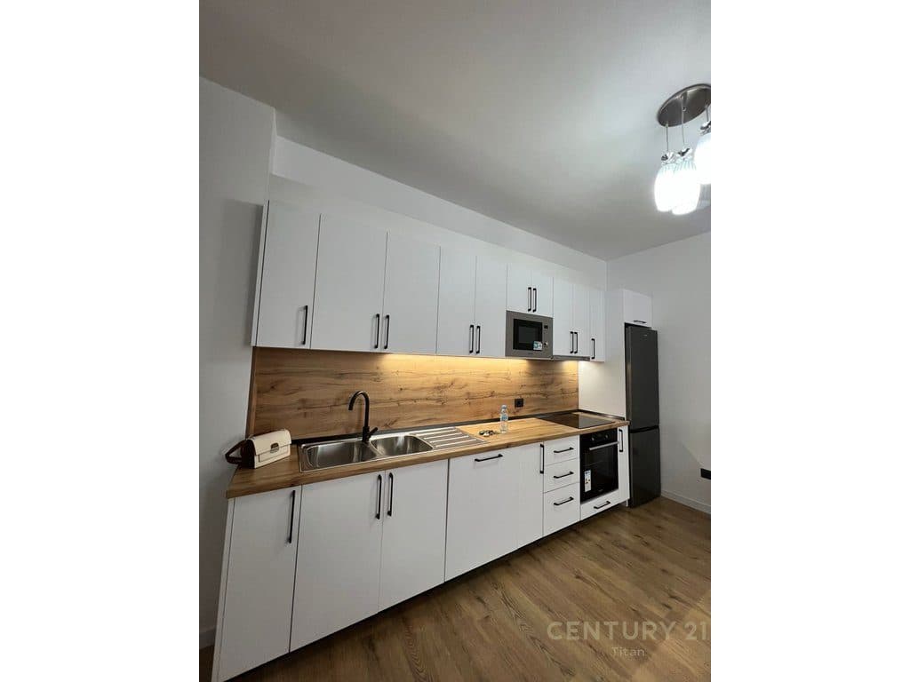 Apartament 2+1+2 tualete+1 ballkon me qera ne Paskuqan tek Hallaci 2