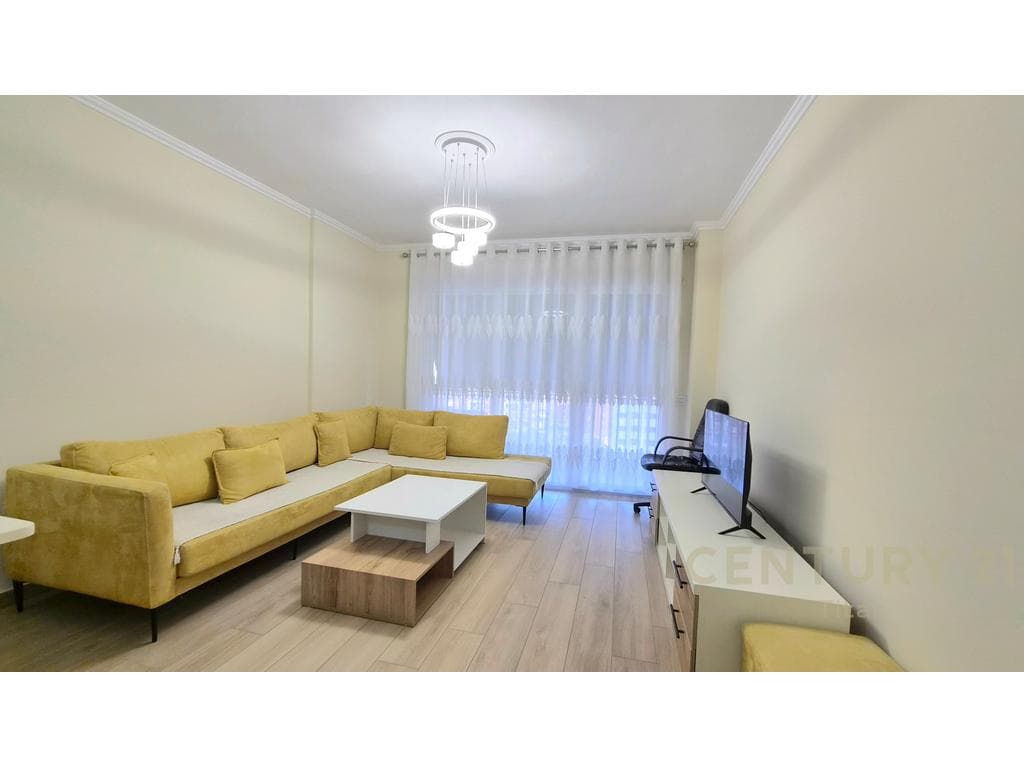 JEPET ME QERA APARTAMENT 2+1+2 NË DON BOSKO !