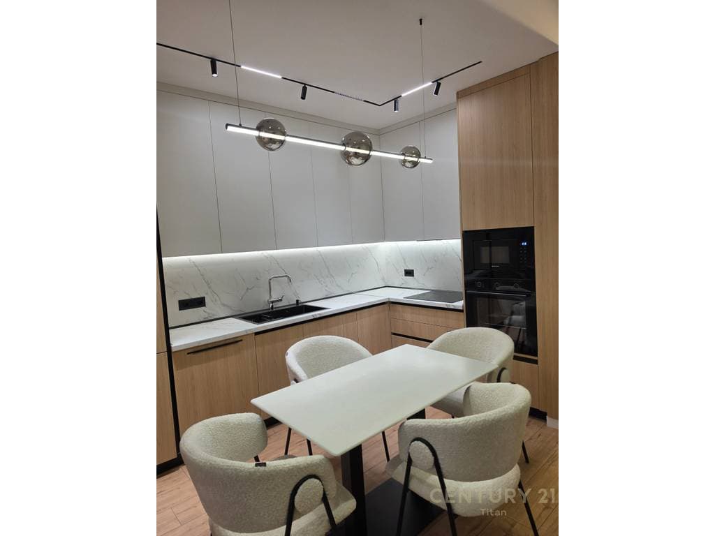Jepet me qira apartament modern 1+1 te Liqeni i Thate! 3