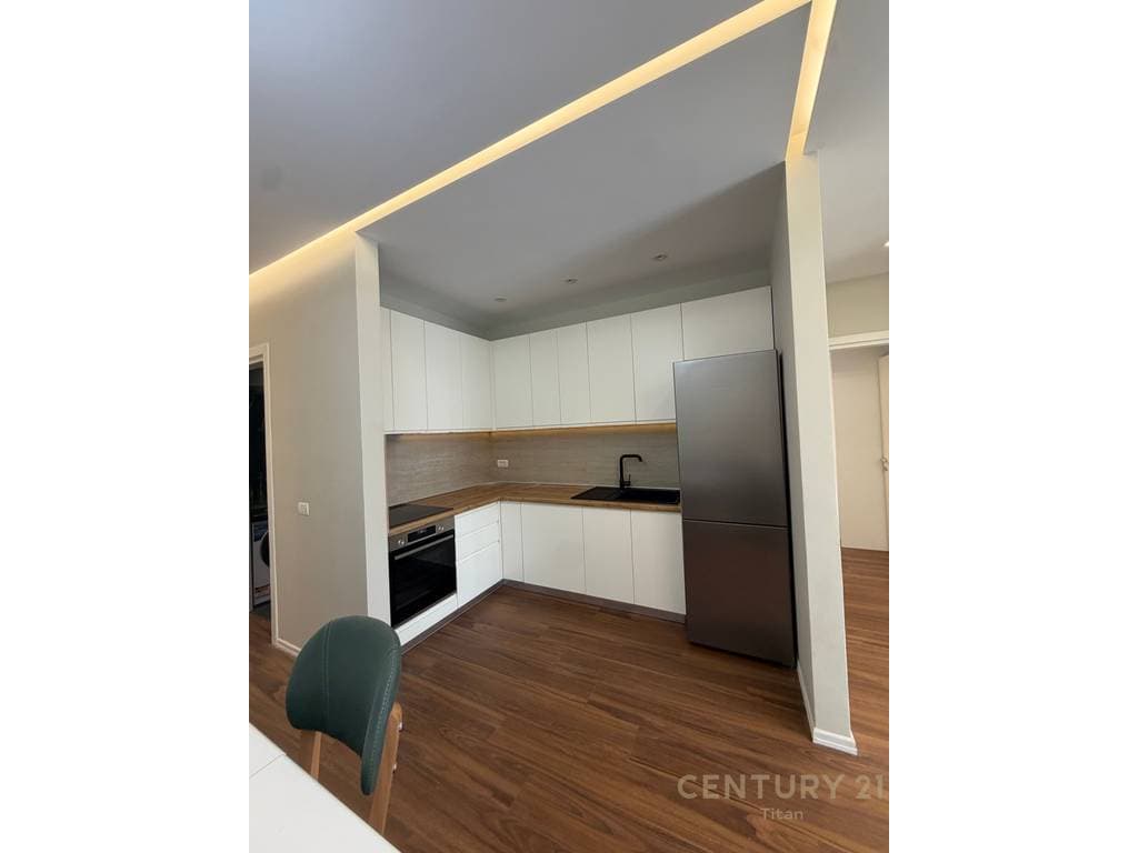 Apartament 2+1+2 tualete me qira ne Don Bosko. 3