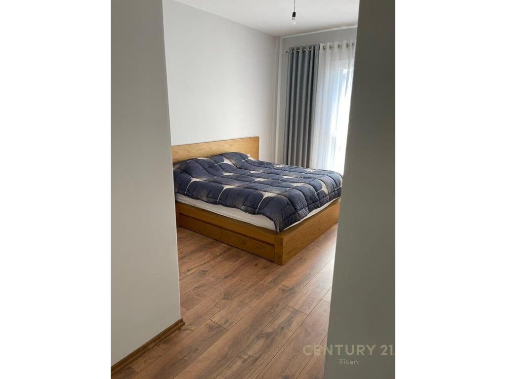 Shitet Apartament 2+1+2 ne Kamez! 3
