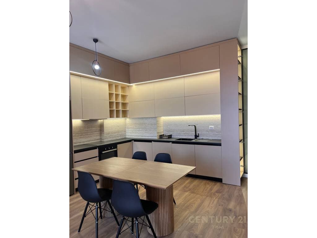 Jepet me qira apartament i ri 2+1+1 tualet, ne rrugen Siri Kodra, prane Hotel Meridian! 4