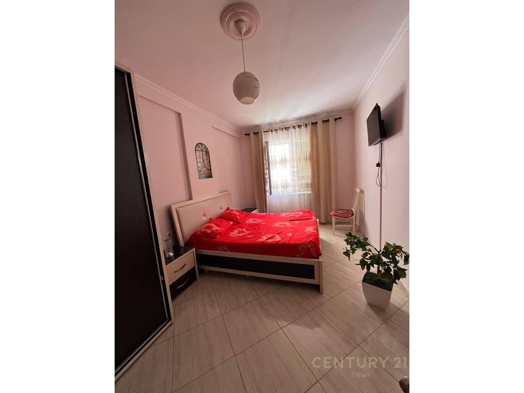 Shitet apartament modern 2+1+2 prane Bar Artistit, Astir! 3