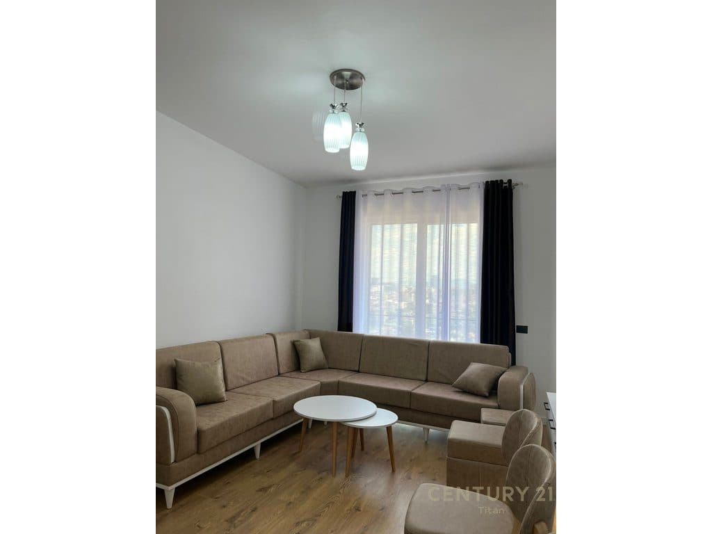 Apartament 2+1+2 tualete+1 ballkon me qera ne Paskuqan tek Hallaci