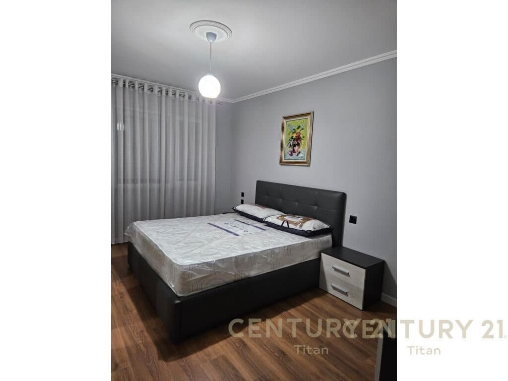 Jepet me qera Apartament 2+1 në Laprakë 4