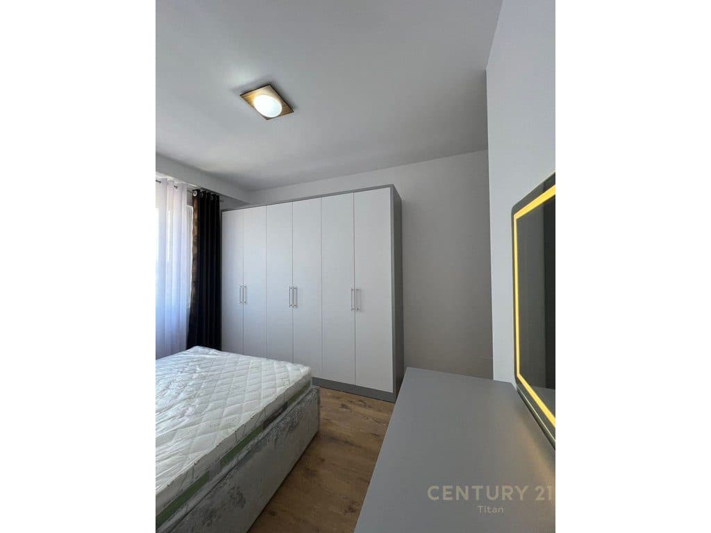 Apartament 2+1+2 tualete+1 ballkon me qera ne Paskuqan tek Hallaci 4