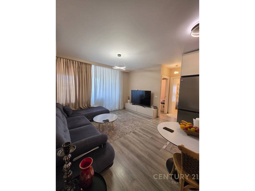Shitet apartament 2+1+2 ne Fiori Di Bosko 3