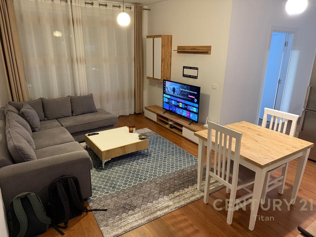 Apartament 2+1 + 2 tualete per qira te Fiori di Bosko. 2