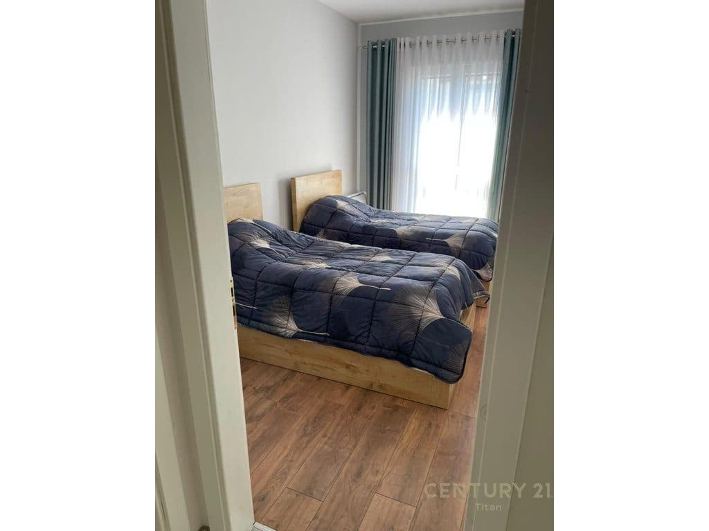 Shitet Apartament 2+1+2 ne Kamez! 4