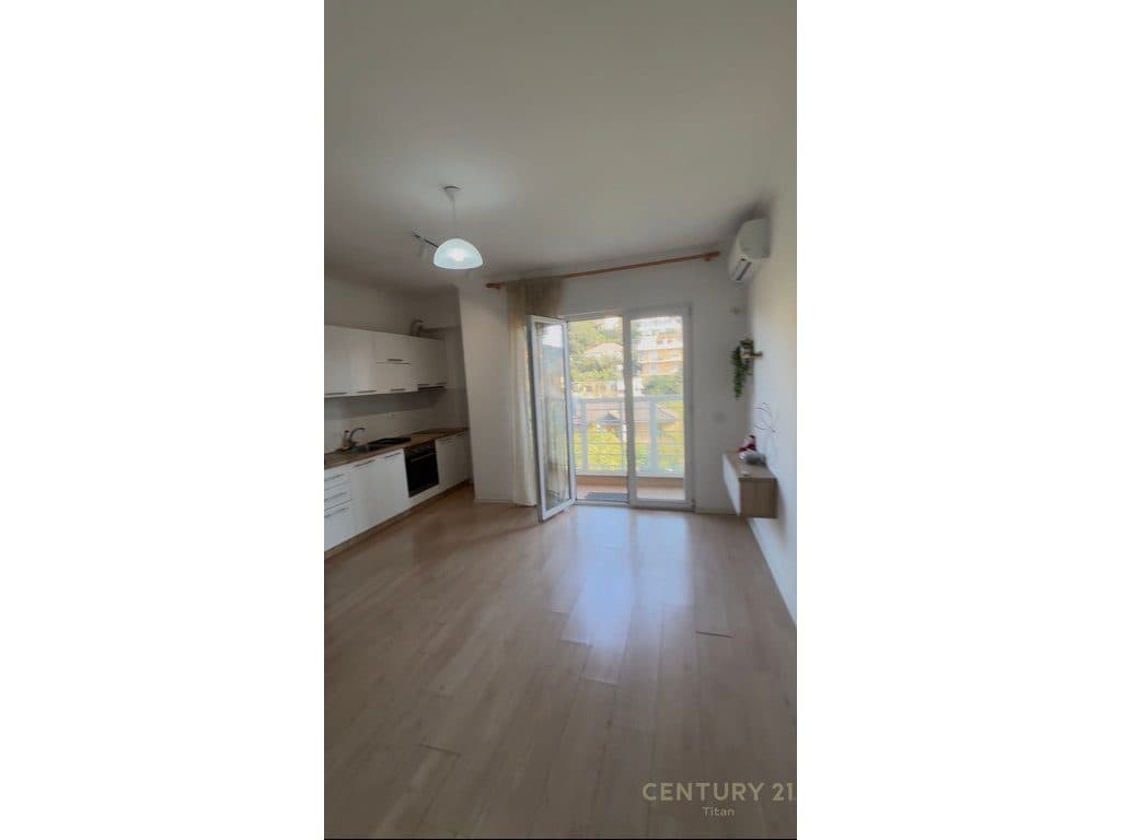 SHITET APARTAMENT 1+1 NE KOMBINAT 1
