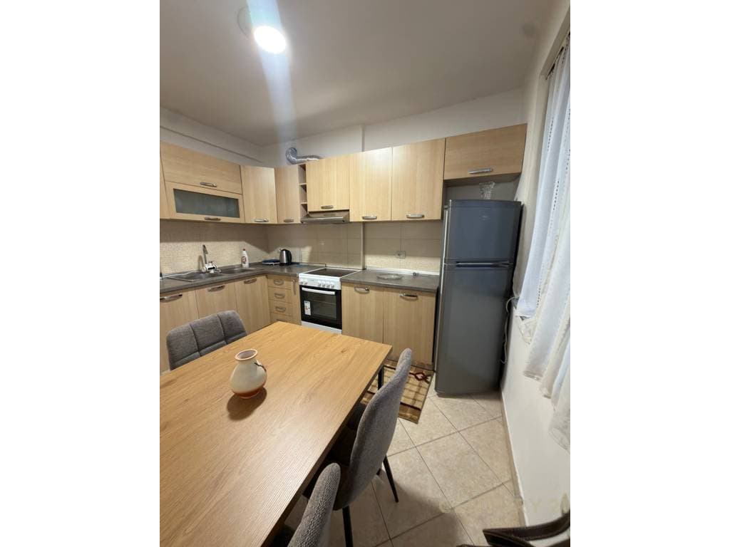 Apartament me qera 1+1 tek Mine Peza