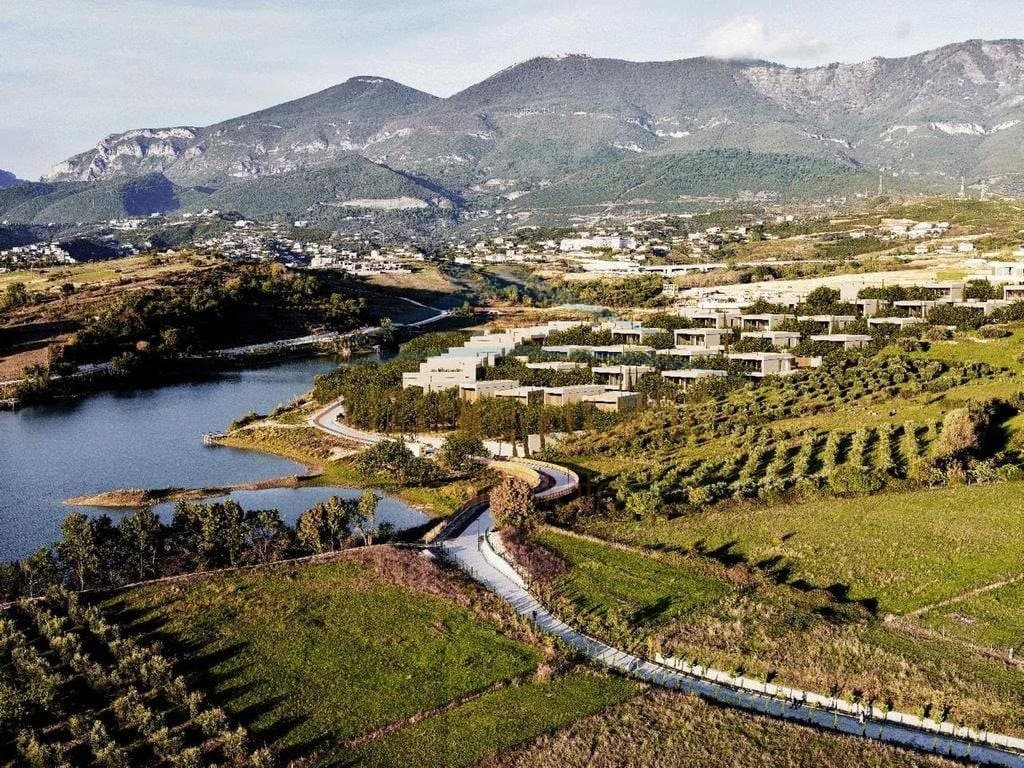 Shitet, Vilë Elitare, Tirana Front Lake, Farkë 4