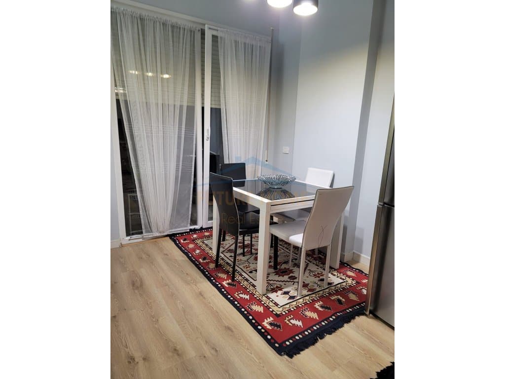 Qera, Apartament 2+1+2, Rruga 5 Maji, Tiranë 3