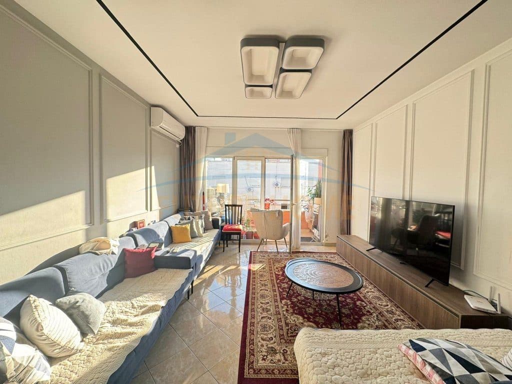 Shitet, Apartament 2+1+2, Don Bosko