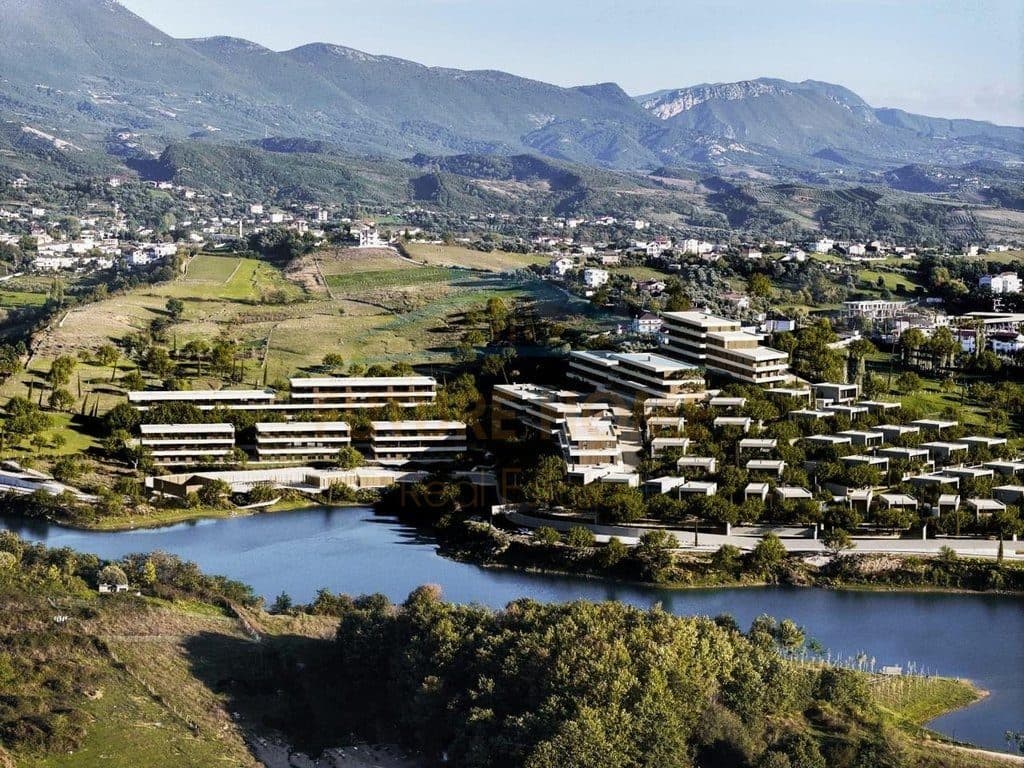 Shitet, Apartament 1+1, Tirana Front Lake, Farkë