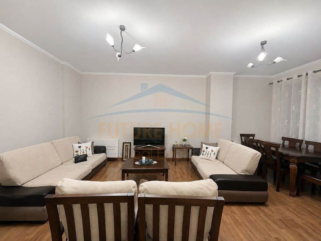 Qera, Apartament 2+1, Rruga e Barrikadave, Tiranë