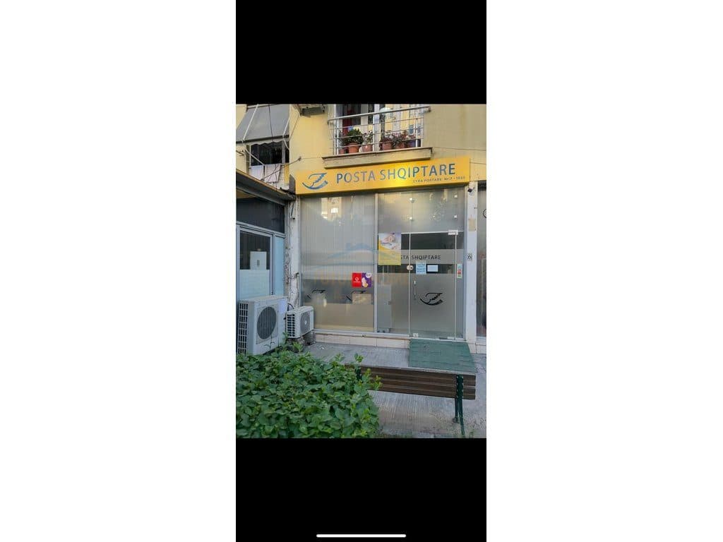 Shitet, Ambient Biznesi, Laprakë, Tiranë 4