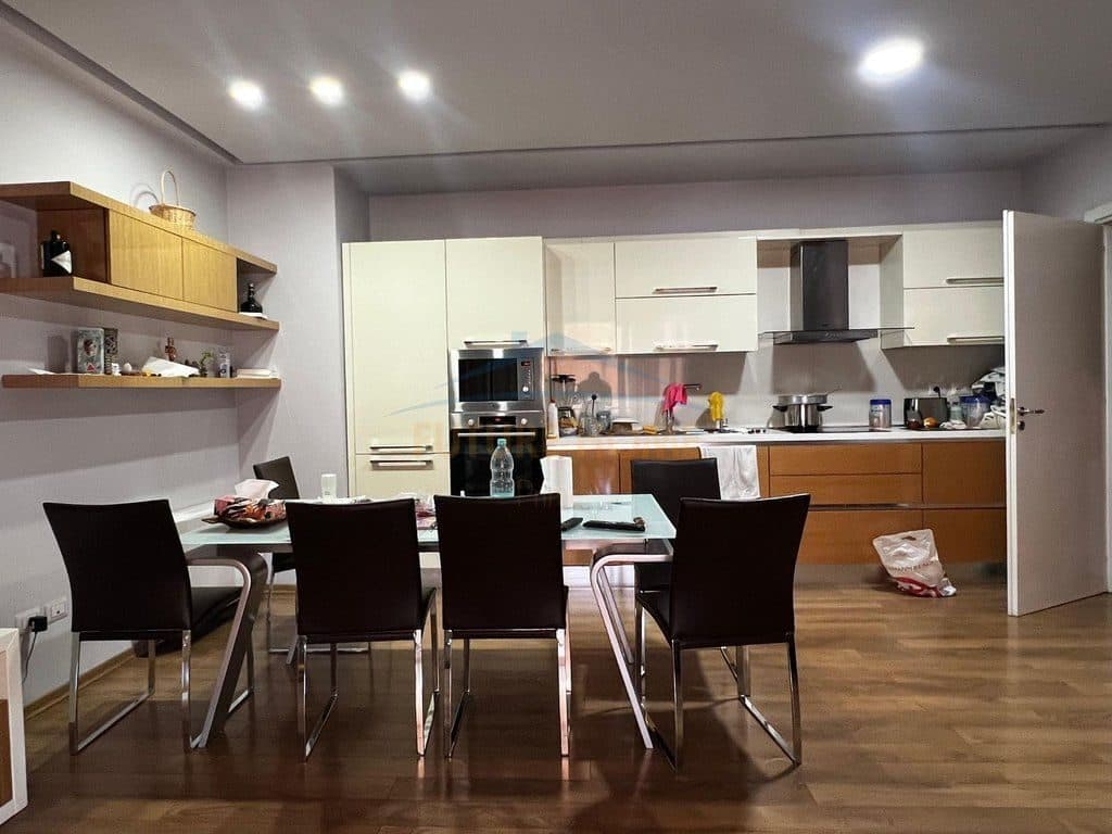 Në shitje, Apartament 3+1+2, Dritan Hoxha, Tiranë 4