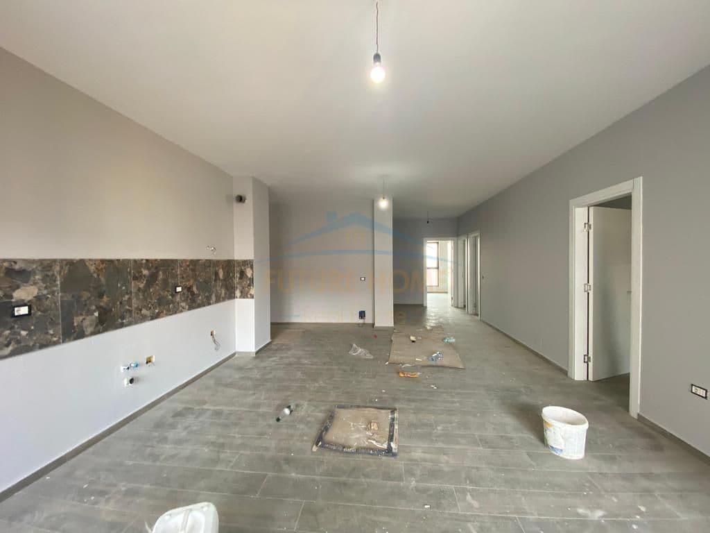 Qira, Apartament 3+1+2, Kompleksi Ndregjoni, Tiranë 2