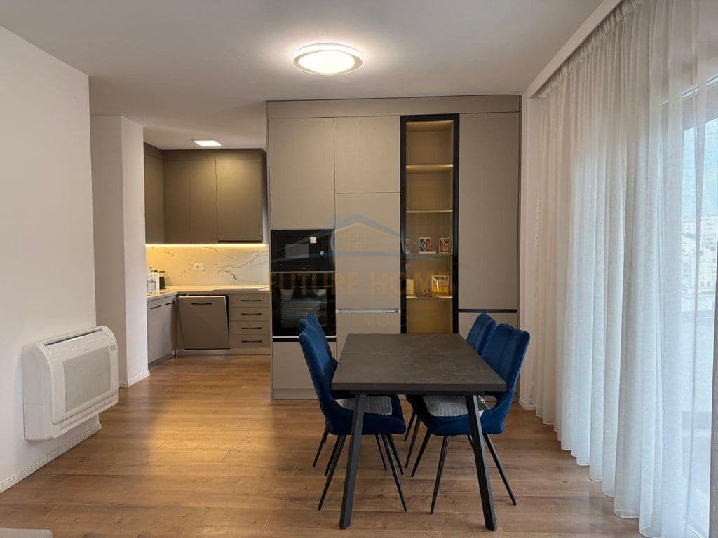 Në shitje, Apartament 2+1+2, Kodra e Diellit, Tiranë.