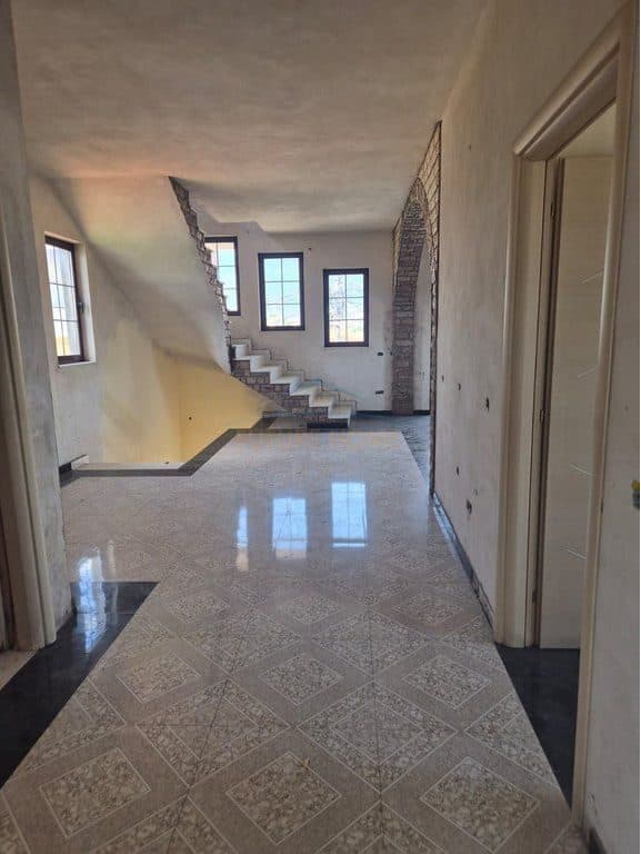 Qira, Apartament 2+1, Rruga Barrikadave