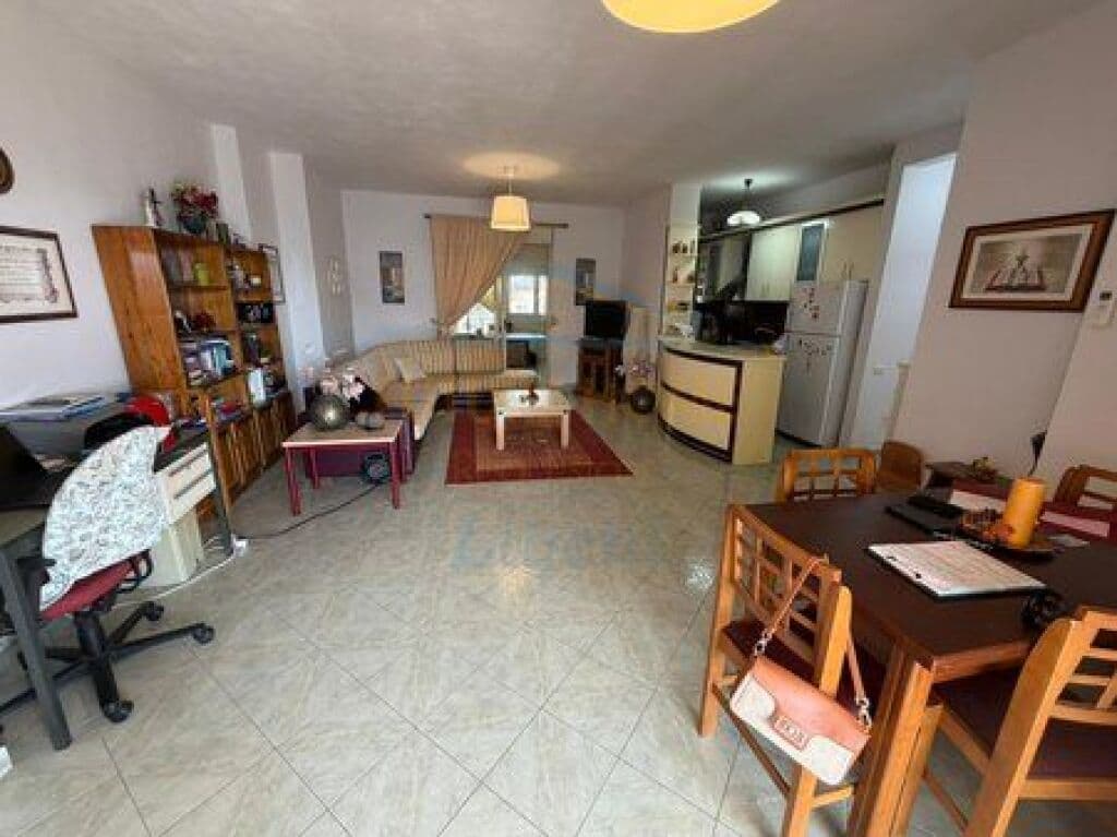 Në shitje, Apartament 3+1+Veranda, Selvia, Shkolla e Mesme Partizani, Tiranë 2