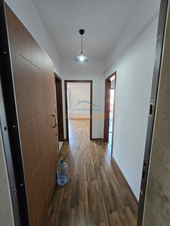 Për Qira, Hapësirë Zyre, Rruga Frosina Plaku, Tiranë