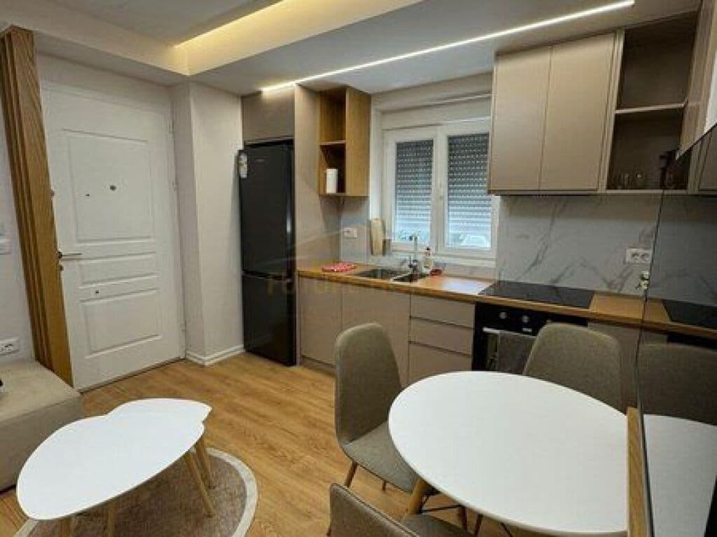 Apartament 1+1 për Qira në Irfan Tomini