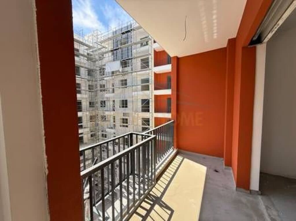 Në shitje, Apartament 2 + 1 + 2, Space City, Paskuqan 2