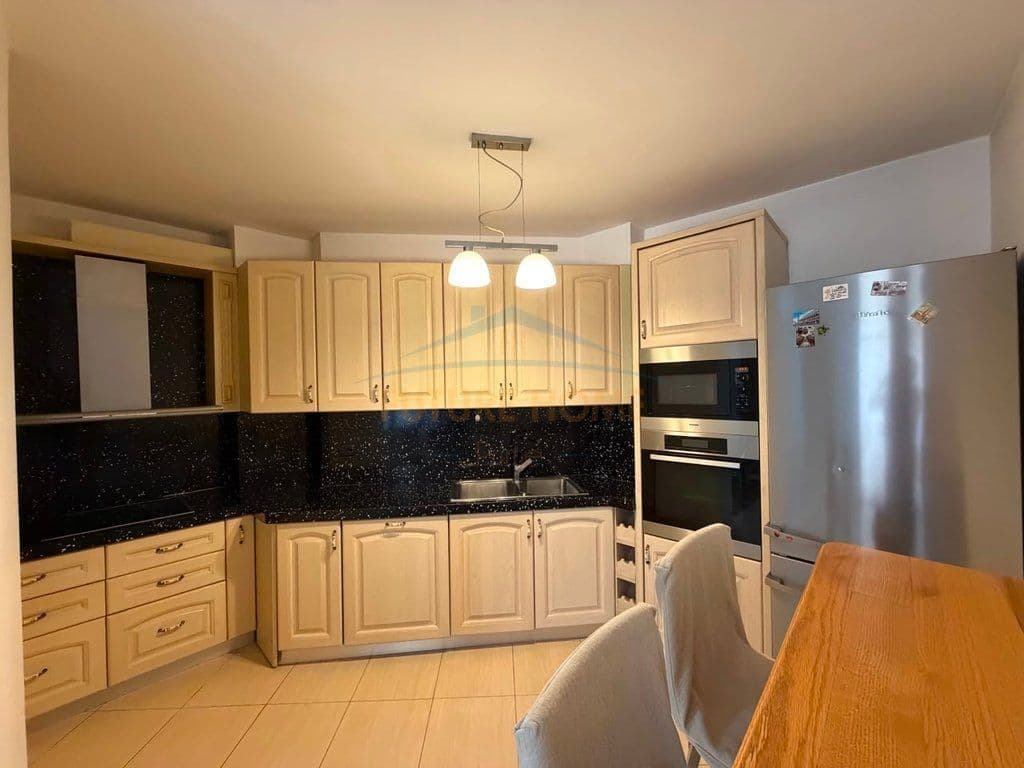 Në shitje, Apartament 2+1+Garazh, 21 Dhjetori, Tiranë 4