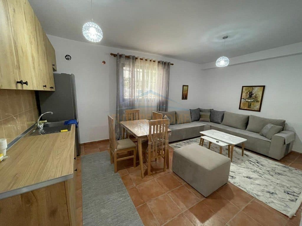 Qira, Apartament 1+1+HAPËR PARKIMI, Shkoze, Tiranë