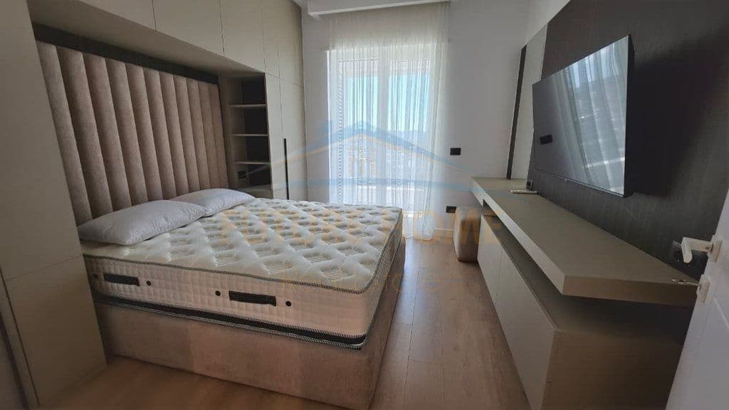 Qira, Apartament 1+1, Porcelan, Tiranë. 3