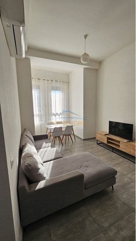 Në shitje, Apartament 2+1, Rruga Frosina Plaku, Tiranë. 2