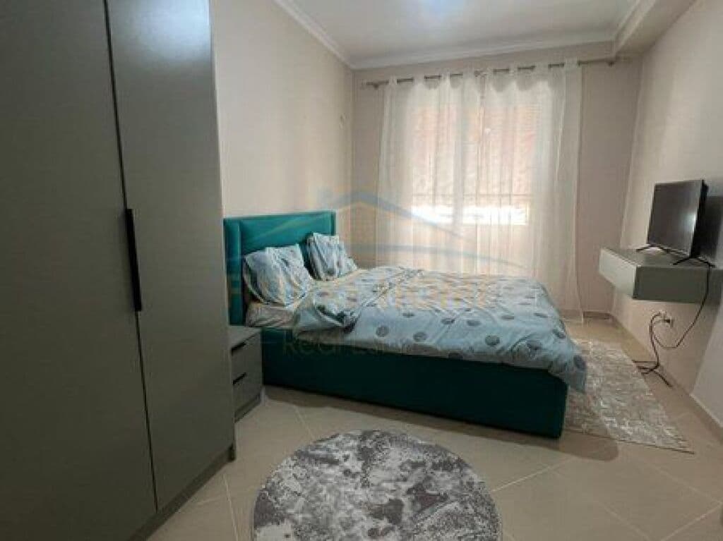 Qira, Apartament 2+1+2, Unaza e Re, Tiranë 4