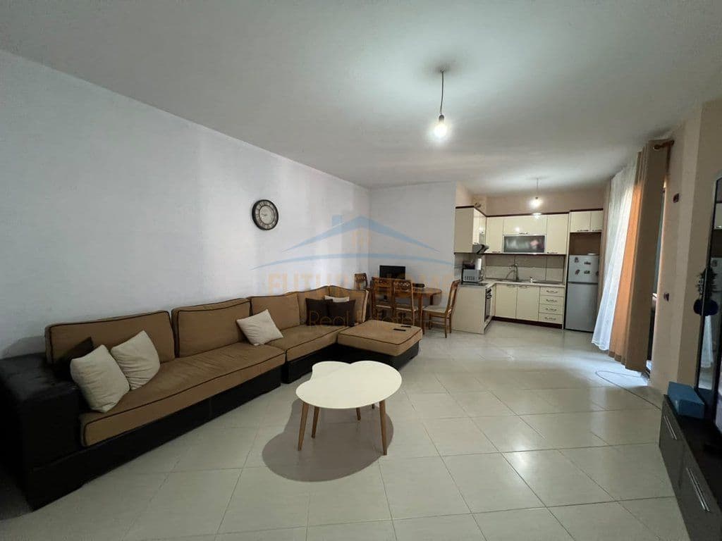 Në shitje, Apartament 1+1, Unaza e Re, Tiranë.