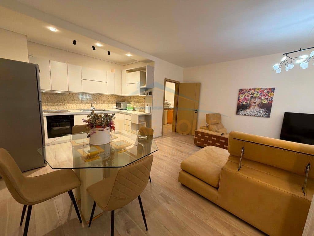 Në shitje, Apartament 2+1+2, Komuna Paris