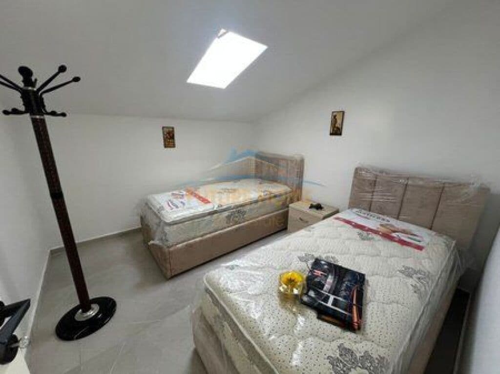 Jepet me qira, Apartament 3+1+ Vend Parkimi, Ura e Institutit
