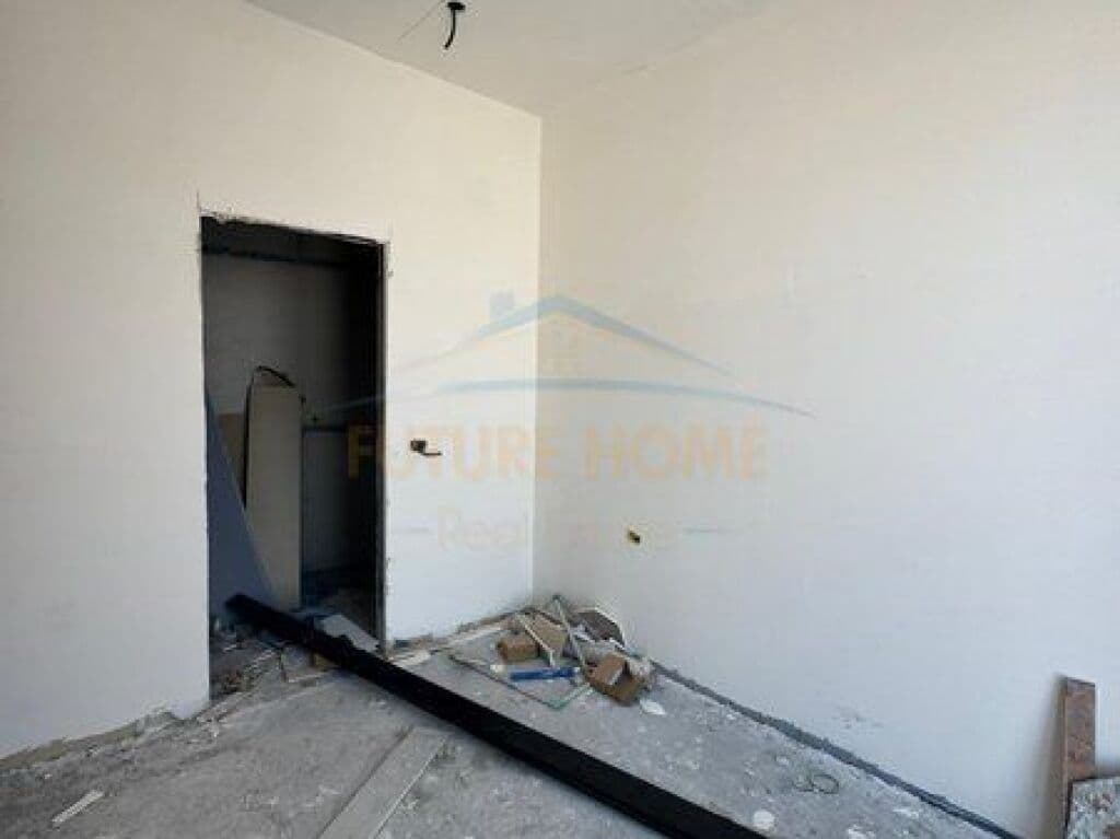 Në shitje, Apartament 2+1+2, Yzberisht, Tiranë. 3